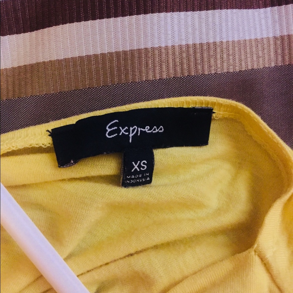 Express Yellow Top - Picture 3 of 3